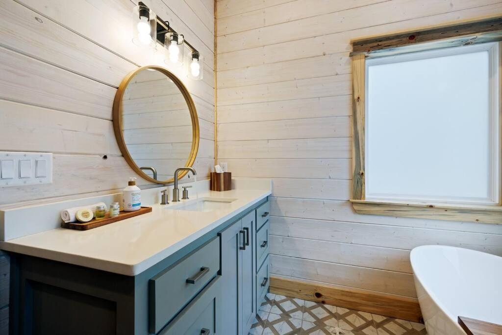 Lone Pine Lodge. Brand New! 2 Bedroom Luxury Cabin. Broken Bow Exterior foto