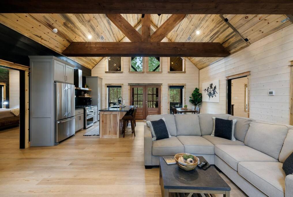 Lone Pine Lodge. Brand New! 2 Bedroom Luxury Cabin. Broken Bow Exterior foto